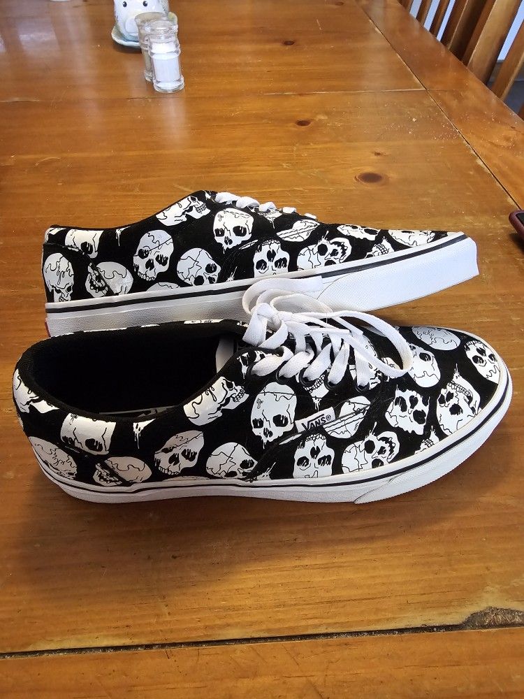 Skull Vans Size 8 Mens
