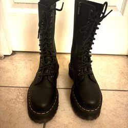 Doc Martens (Dr. Martens) 1B99 Quad - Boots - WORE ONCE