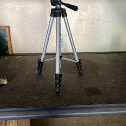 Camera Tri pod 