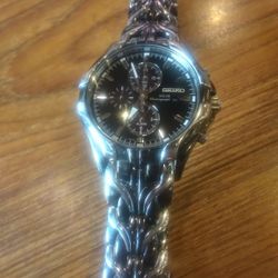 Seiko Solar Powered Chronograph 