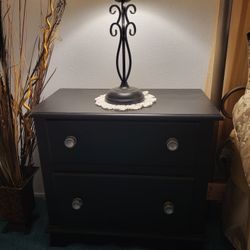 2 Night Stands With Storage 