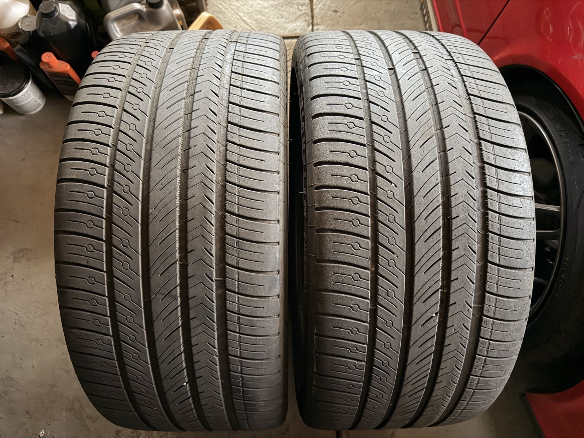 2 Michelin Tires 265/35/22