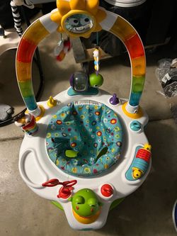 Bright Stars Around We Go 2-in-1 Walk Around Activity Center