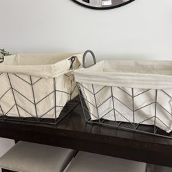 2 wire storage basket with fabric liner and handles
