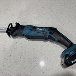 Makita Compact Reciprocating Saw With Battery
