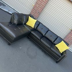 awsome nice sectional couch