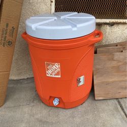 Home Depot Water/Gatorade/Drink Dispenser Cooler