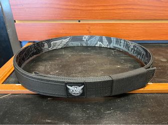 We The People Buckleless Belt