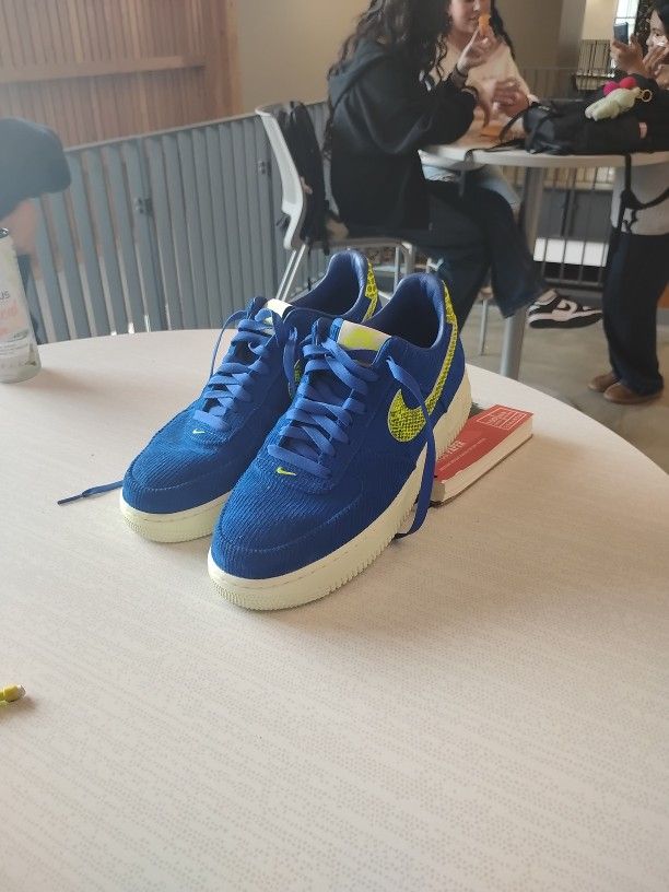 Nike Air US 10.5 Mens Shoes