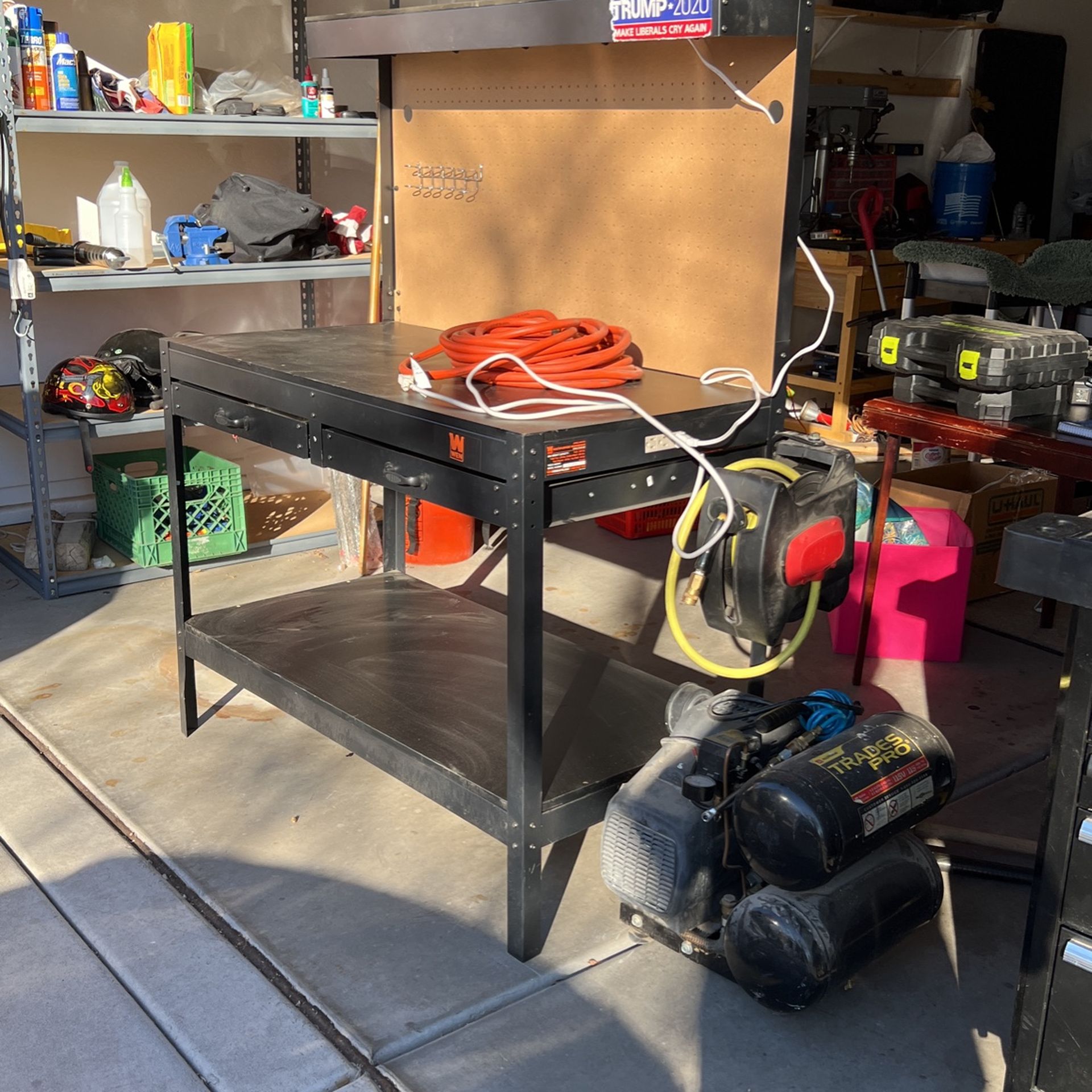 Work Bench W/air Compressor & Hose Reel for Sale in Sun City, AZ - OfferUp