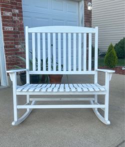 White Wooden Double Rocking Chair / Porch Loveseat - Great Condition