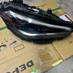 2024 2025 Mercedes Benz CLE Class Headlight Right Side