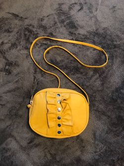 Mustard yellow crossbody bag