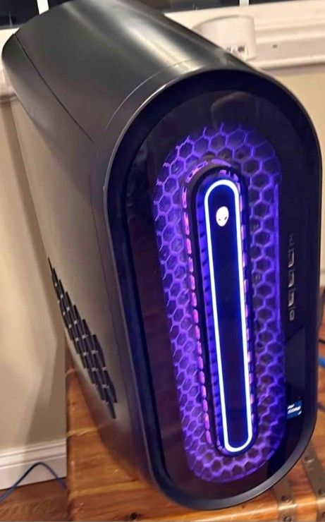 Alienware 4060 Entire Setup 1080 TV With It Trades Welcome