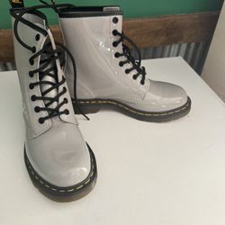 Dr.Martens Size 8