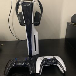 PS5 + 2 Controllers and Headset