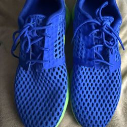 Nike Unisex Mesh Sneakers
