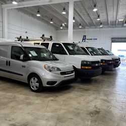 Work Vans/ Vans de Trabajo