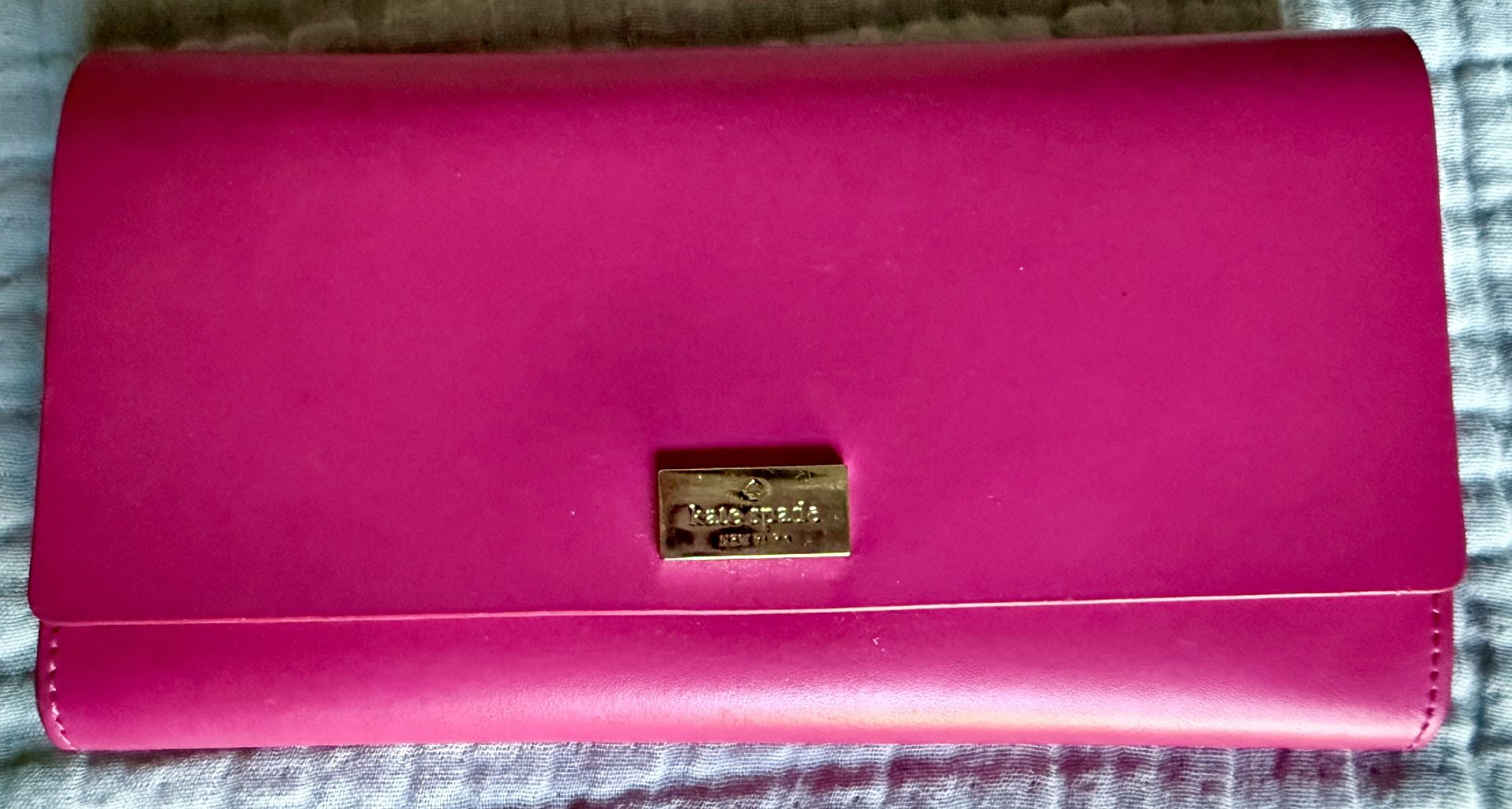 Kate Spade Pink Wallet – Very Good Condition – $35 (South Pasadena)