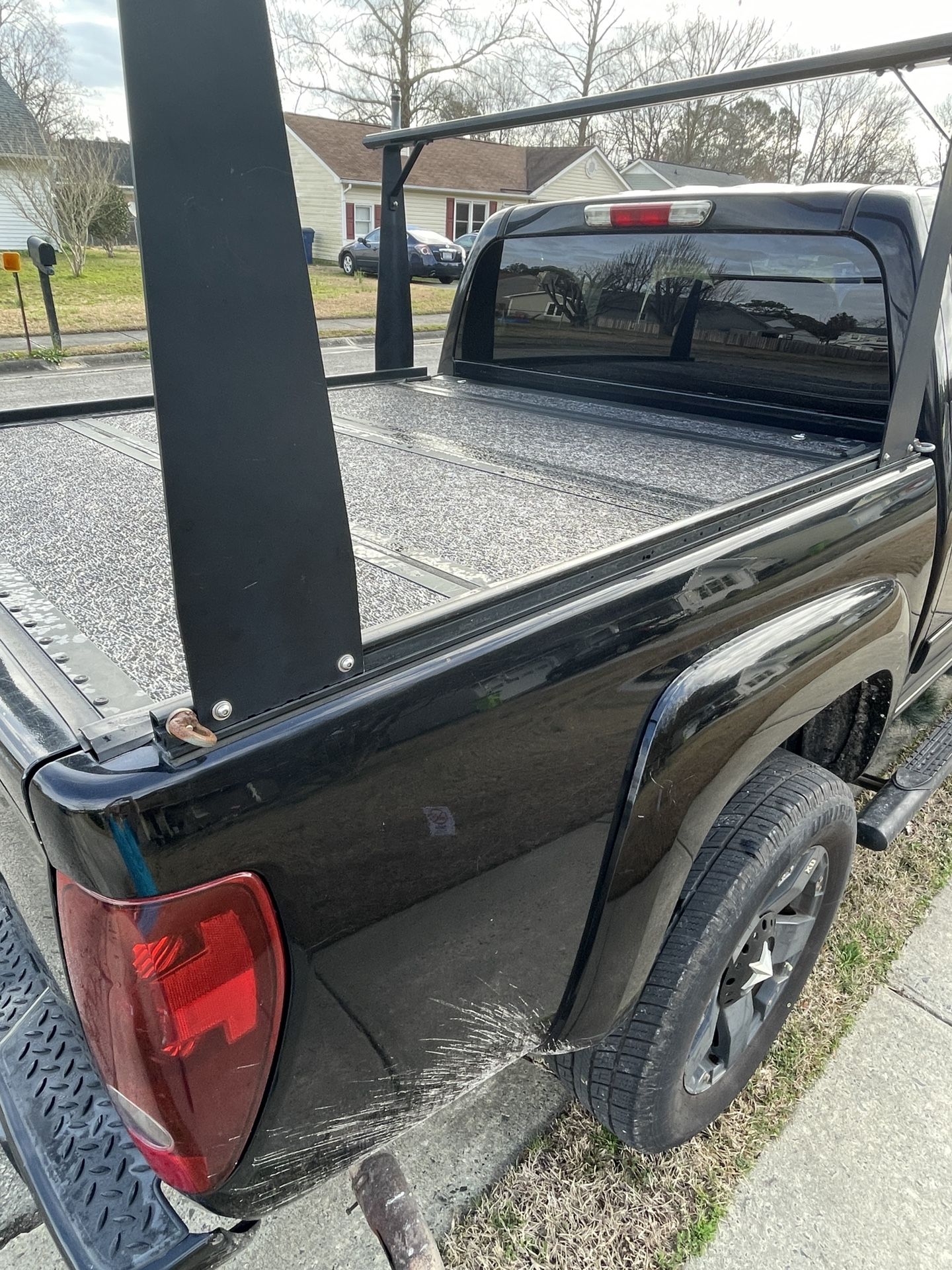 Cargo Tonneau w/ Sliding Rack $625