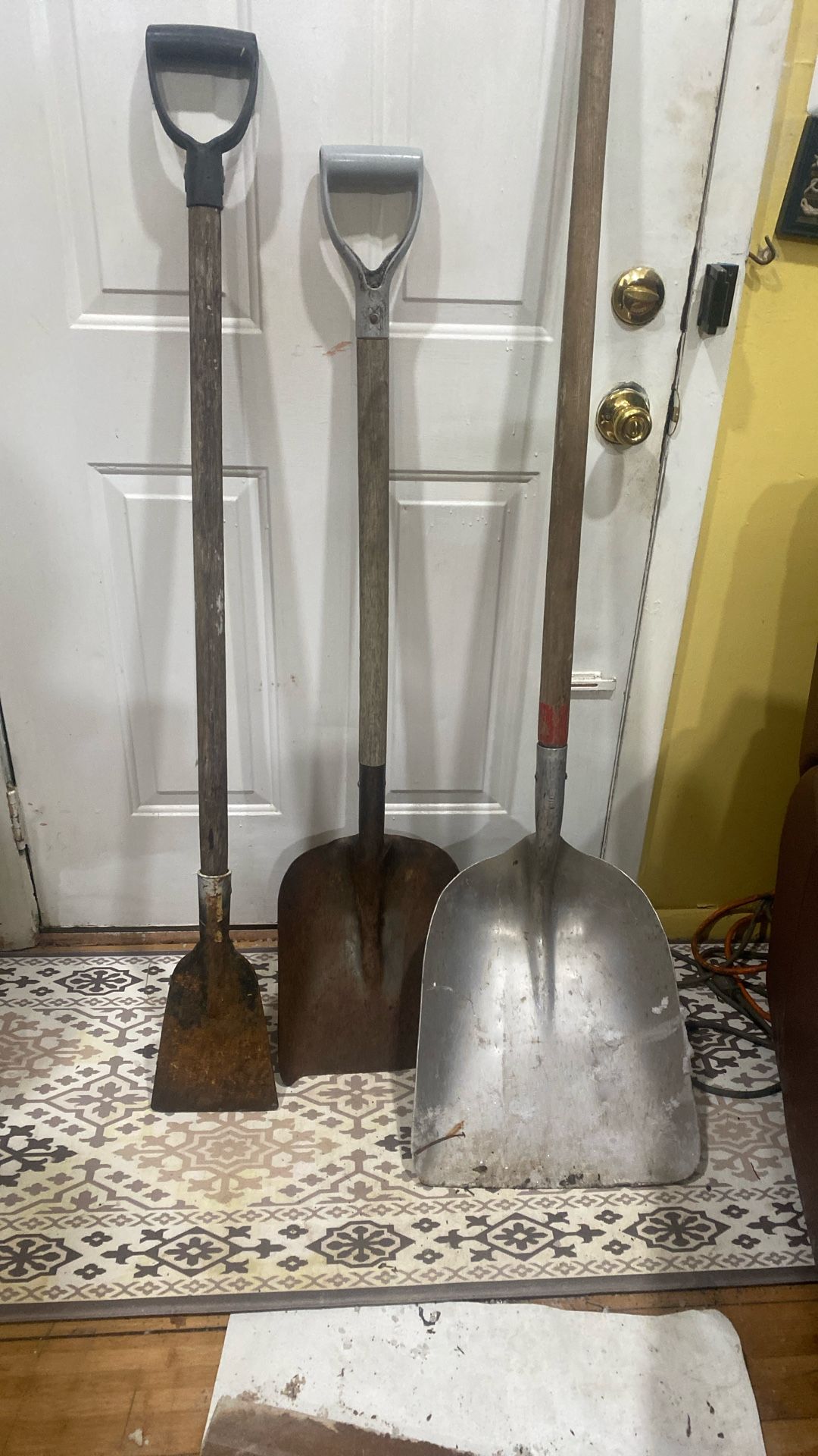 Shovels / Digger ( 3 Tools )
