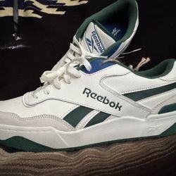 New Reebok 11.5