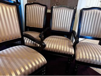 Set of 6 dining chairs