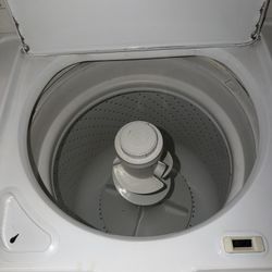 Matching  Washer And Dryer Set 
