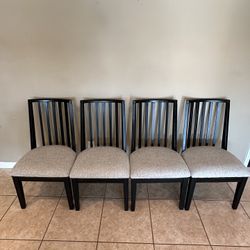 4 Set Of High End Chairs 