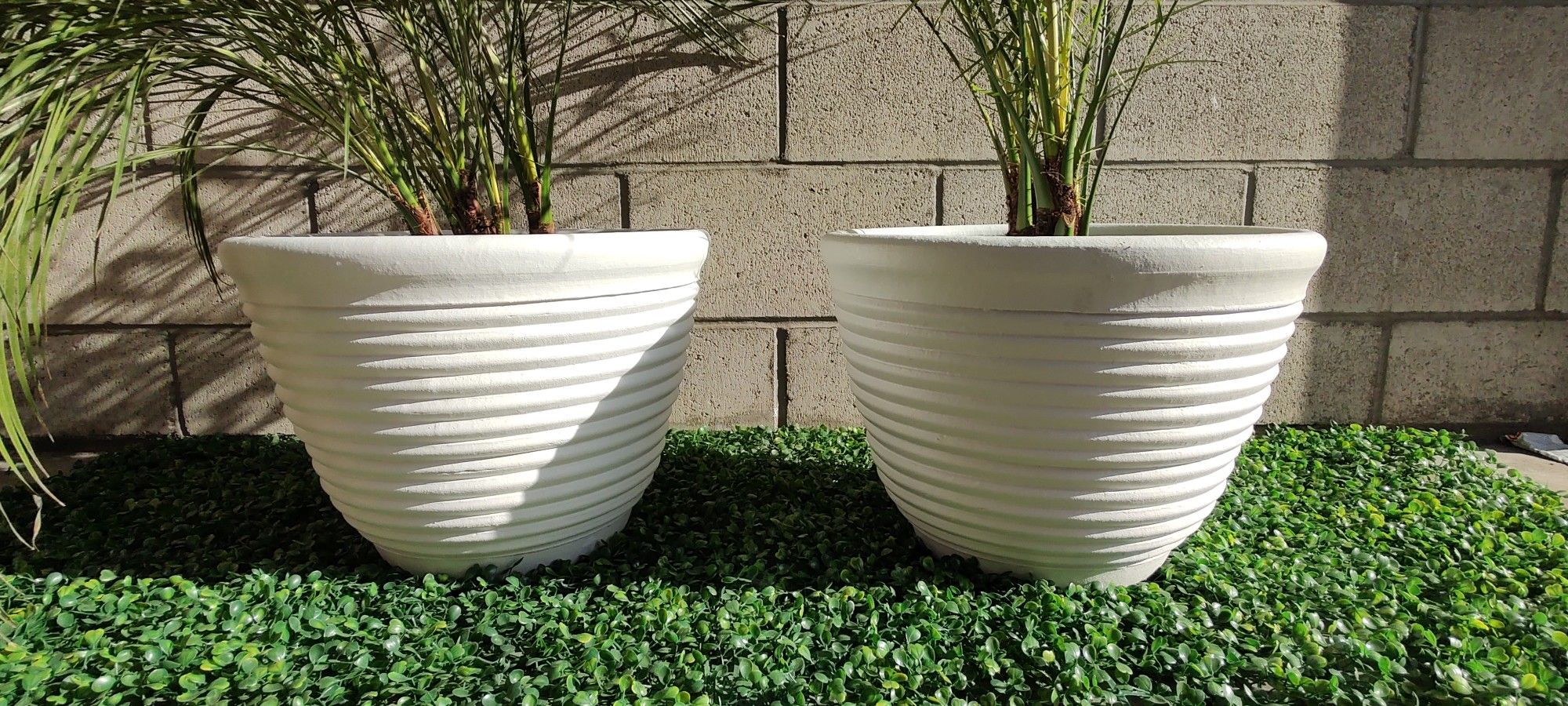 Terracotta Planters 8 Gallon 2 for $50 FREE DELIVERY IN SD