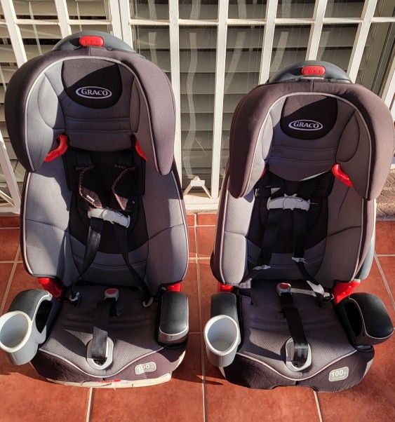 CAR SEAT