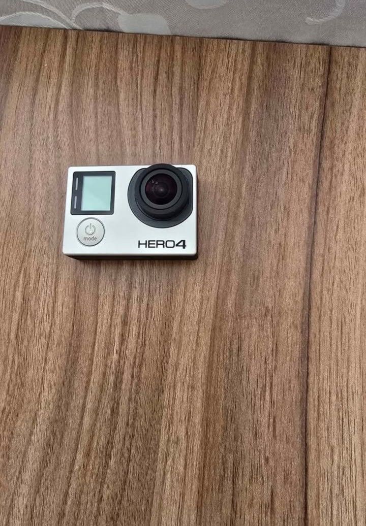 GoPro Hero 4 with lots of extras /Excellent Condition