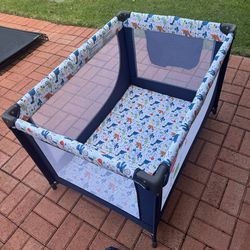 Portable playpen