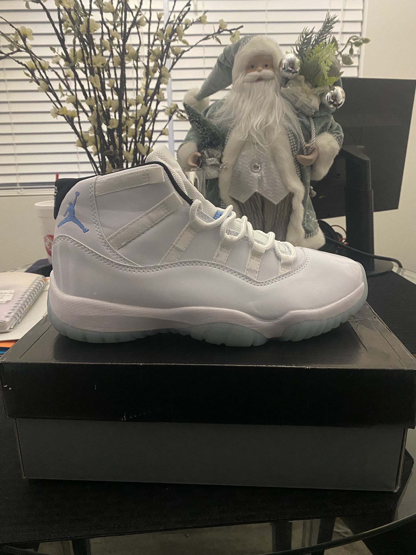 Jordan 11 Unc
