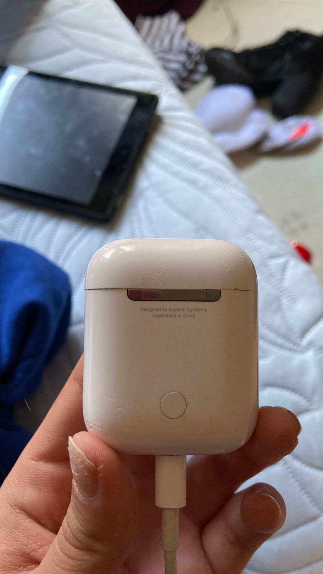 AUTHENTIC AIRPODS