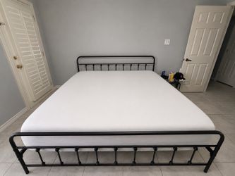King bedroom frame