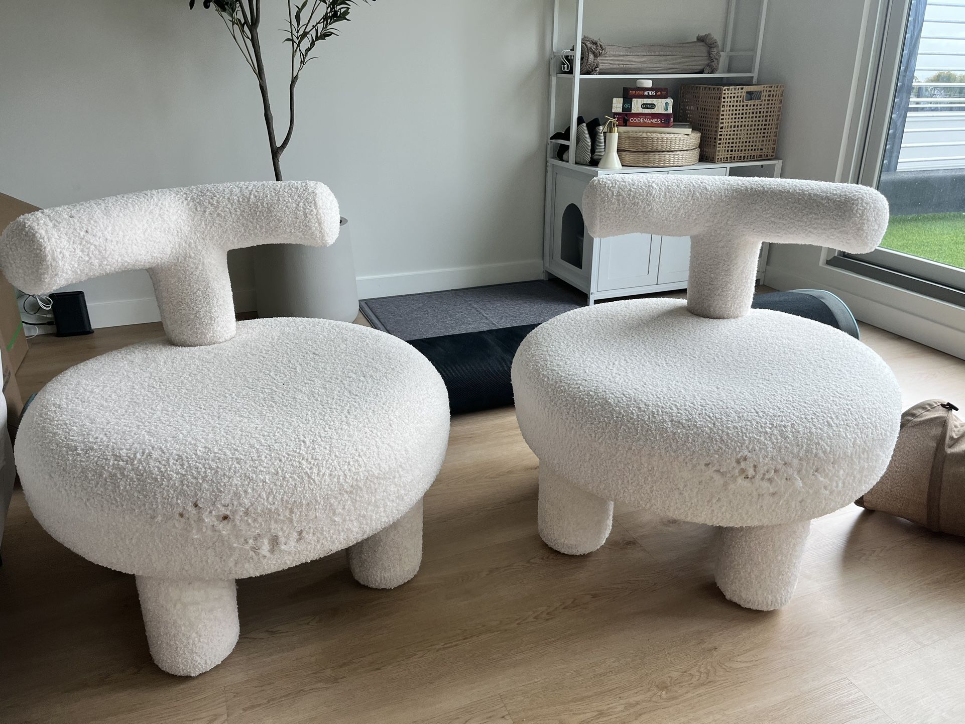 2 Accent chairs