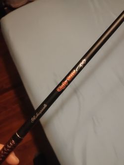 6'6" Medium Action Shakespeare Ugly Stik GX2 Baitcasting Rod