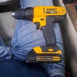 Dewalt Drill,charger, And 3 Batteries 
