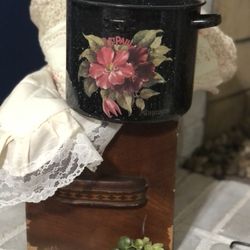 Pink Floral Enamel Pot