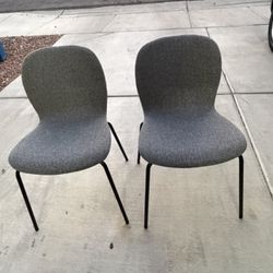 Set of 2 IKEA KARLPETTER dining chairs