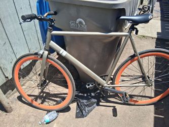 As is, single speed sole bike , needs leg replaced, has matching petal, stripped leg when trying to tighten because   metal was off thread to tighten 