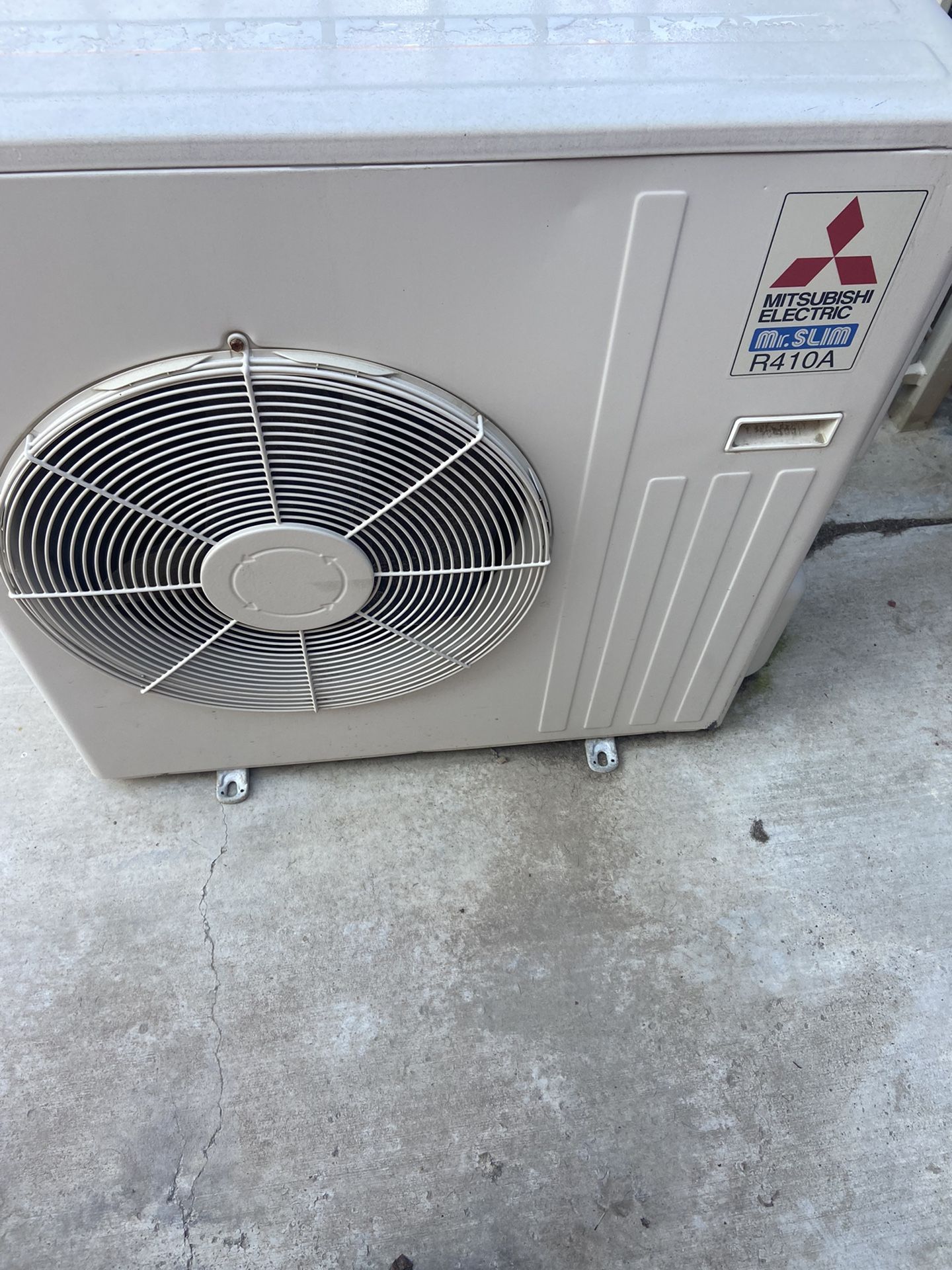 AC mini split in condenser