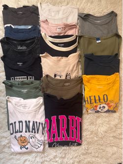 LIKE NEW/OLD NAVY Sizes- (XS, S, M, L)