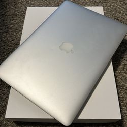 15 In MacBook Pro with Retina Display 