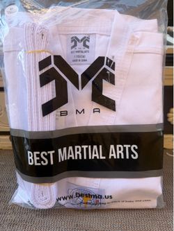 Best Martial Arts (BMA) white Taekwondo uniform size for youths or petite adults