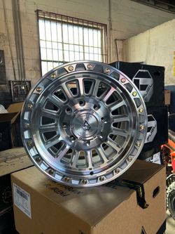 17’ Arena Machined Finsh