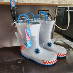New Jump A Roo Boys Rain Boots Sharks Size 8