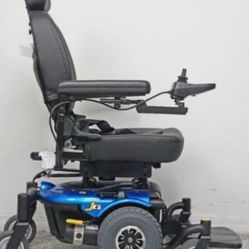 Pride Quantum J6 Wheelchair