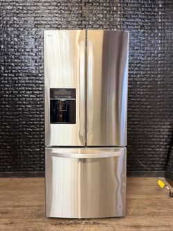LG REFRIGERATOR w/WARRANTY! STK # R3523A